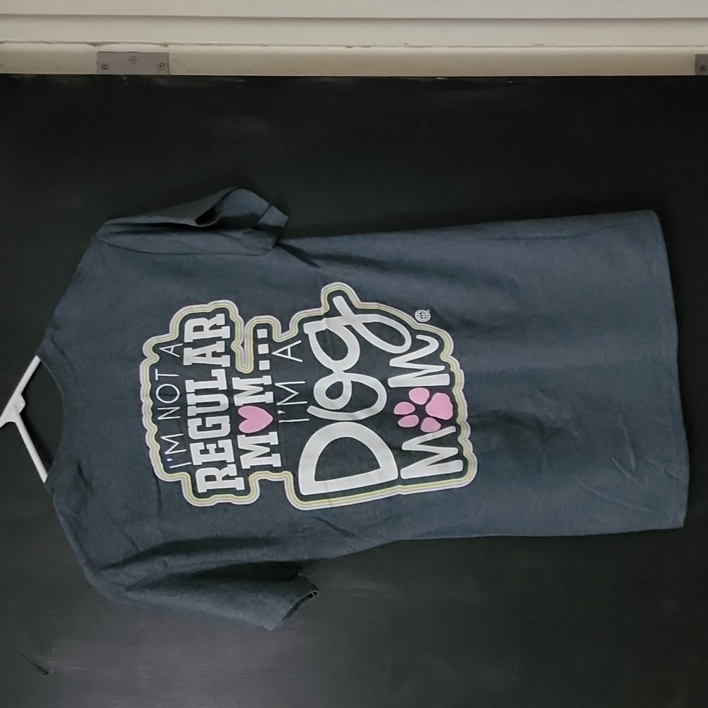 Dog Mom tshirt